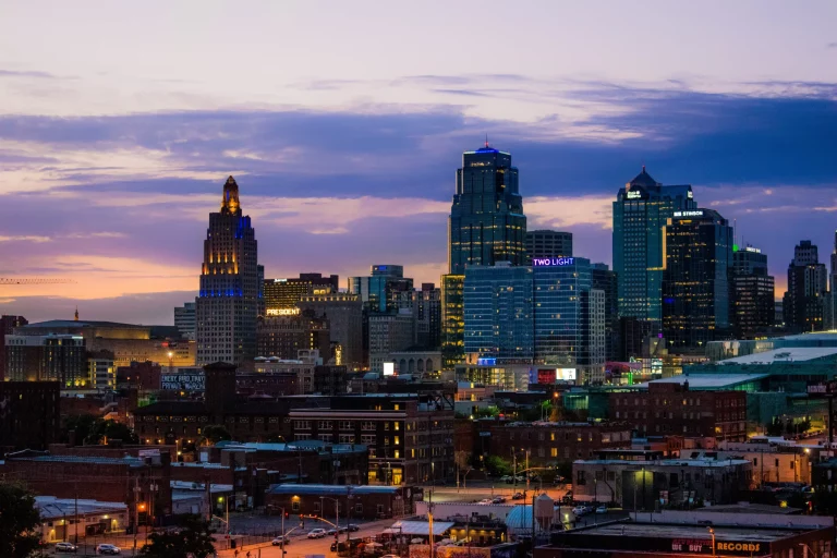 Image of the Kansas City skyline at night